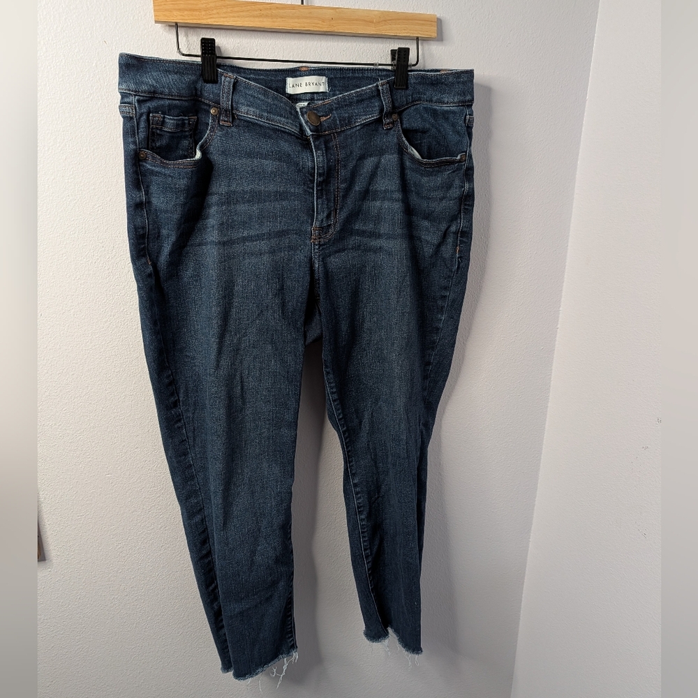 Lane‎ Bryant Raw Hem Cropped Straight Leg Jeans Women’s Size 16